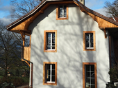 Algenschutz für Fassaden mit Holzfaserdämmung und Systemputz